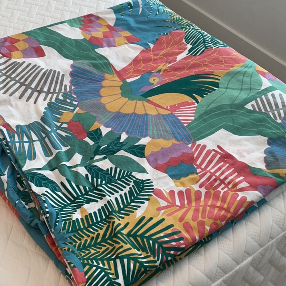 IKEA King Duvet Cover w/ Matching King Pillow Shams